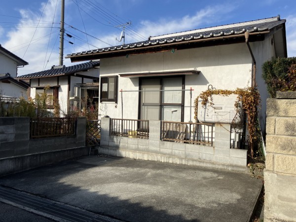 須坂市旭ケ丘、中古一戸建ての画像です