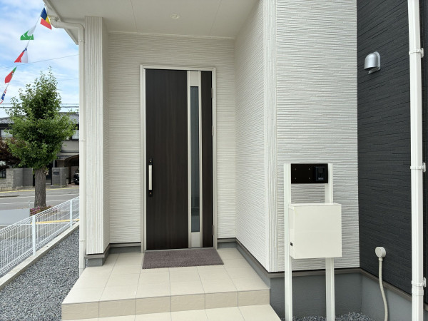 須坂市大字小河原、新築一戸建ての画像です