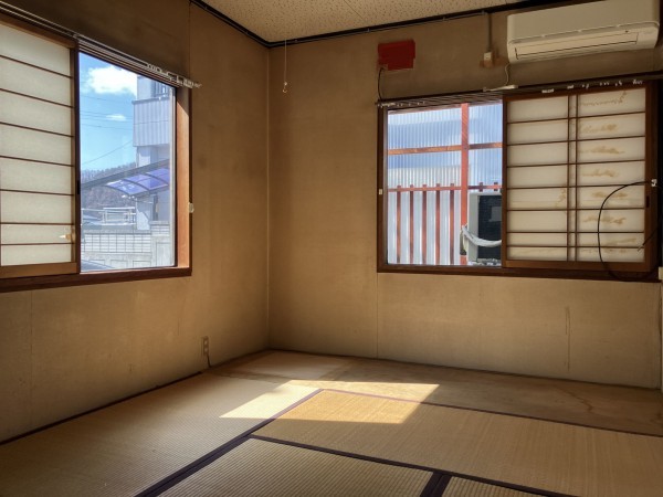 須坂市大字日滝、収益物件/店舗事務所の画像です