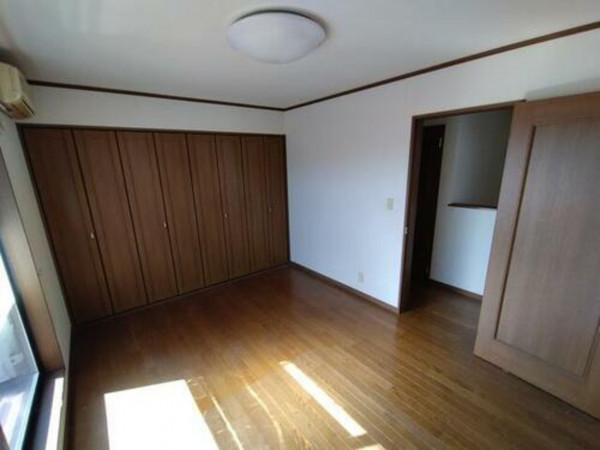 須坂市大字小河原、中古一戸建ての画像です