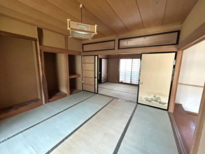 須坂市大字日滝、中古一戸建ての画像です