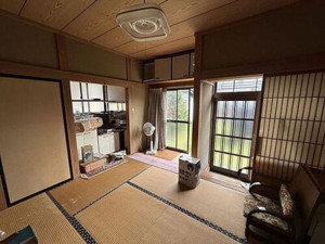 須坂市大字坂田、中古一戸建ての画像です