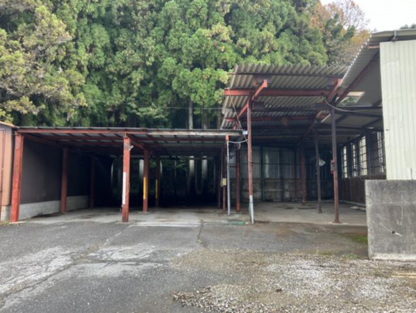 米原市、収益物件/倉庫の画像です