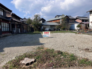 米原市長岡、土地の画像です