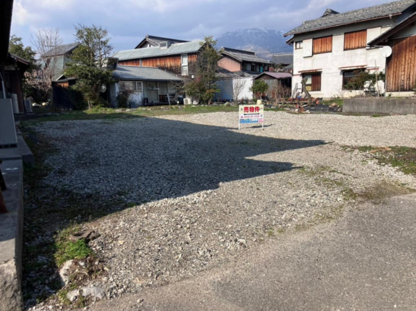 米原市長岡、土地の画像です