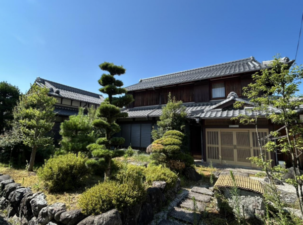 米原市須川、中古一戸建ての画像です