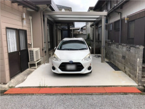 長浜市曽根町、中古一戸建ての駐車場画像です
