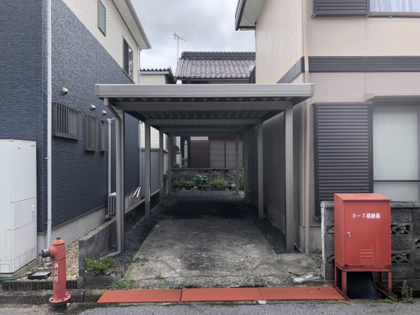 長浜市曽根町、中古一戸建ての駐車場画像です