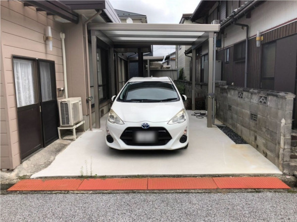 長浜市曽根町、中古一戸建ての駐車場画像です
