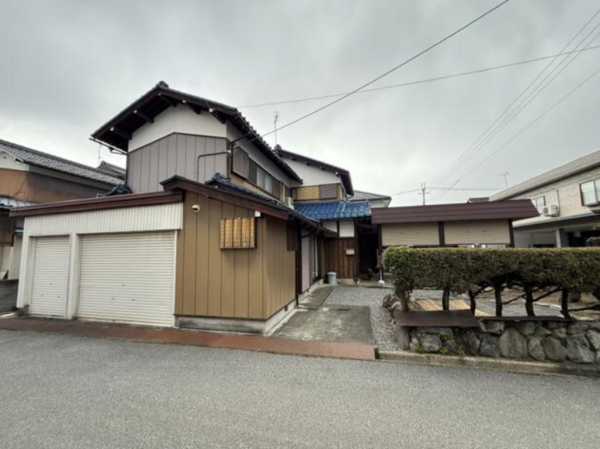 長浜市高月町、中古一戸建ての画像です