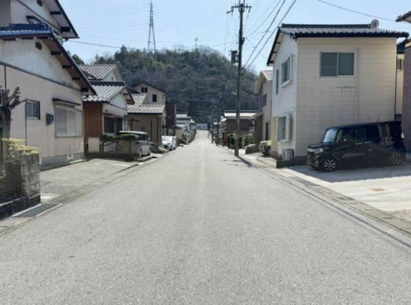 米原市岩脇、土地の画像です