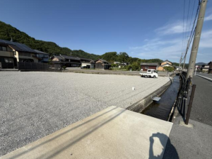 米原市顔戸、土地の画像です