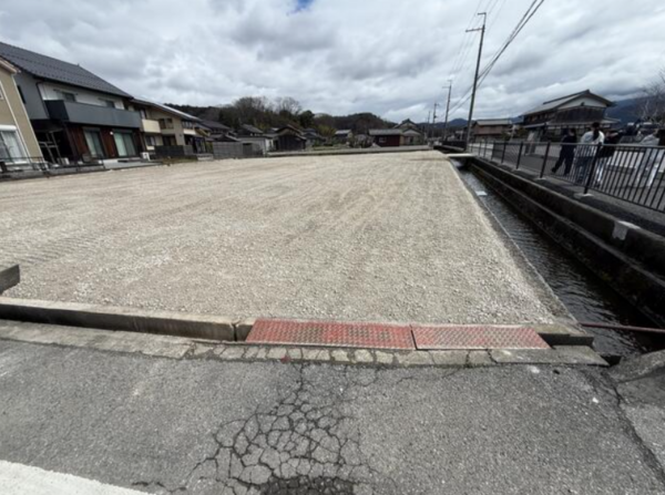 米原市顔戸、土地の画像です