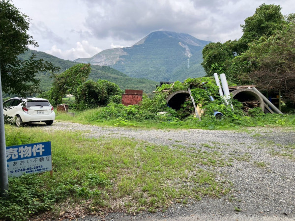 米原市小田、土地の外観画像です