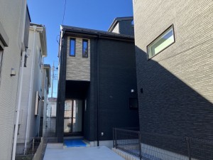 上尾市緑丘、新築一戸建ての外観画像です