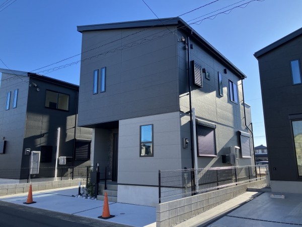 上尾市上平中央、新築一戸建ての外観画像です