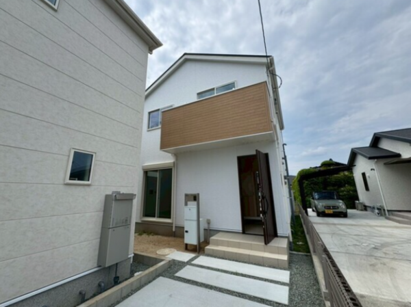 熊本市南区御幸笛田、新築一戸建ての画像です