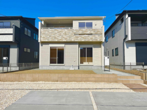 熊本市東区戸島、新築一戸建ての外観画像です