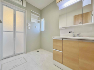 熊本市東区戸島、新築一戸建ての洗面画像です