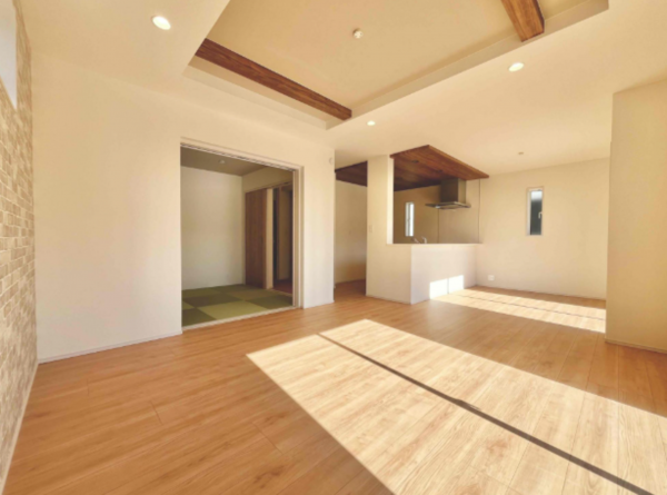 熊本市東区戸島、新築一戸建ての居間画像です