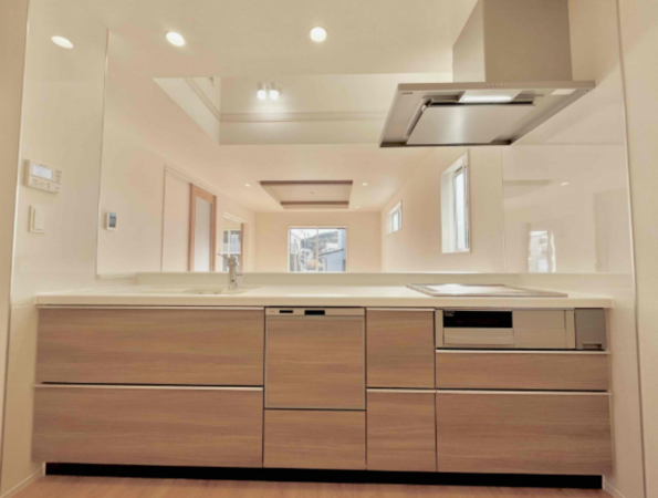 熊本市東区戸島、新築一戸建てのキッチン画像です