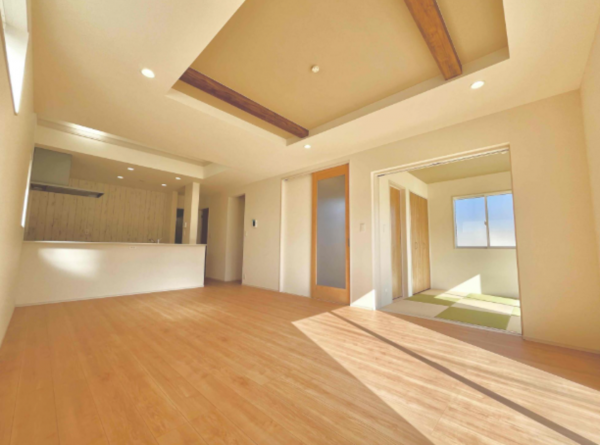 熊本市東区戸島、新築一戸建ての居間画像です