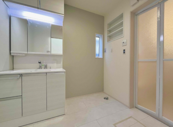 熊本市東区榎町、新築一戸建ての洗面画像です