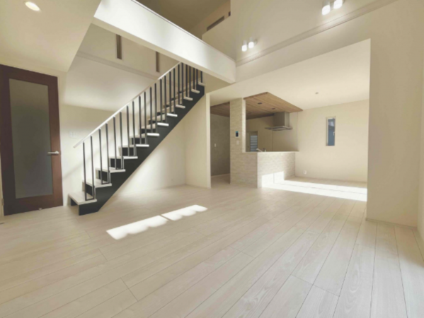 熊本市南区御幸笛田、新築一戸建ての居間画像です