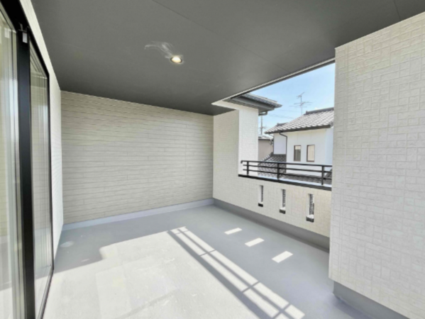 熊本市南区御幸笛田、新築一戸建てのバルコニー画像です
