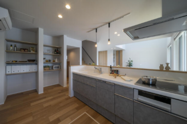 熊本市南区富合町廻江、新築一戸建てのキッチン画像です