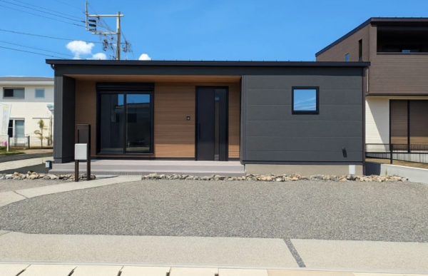 熊本市南区城南町舞原、新築一戸建ての外観画像です