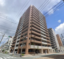 熊本市中央区練兵町、マンションの外観画像です