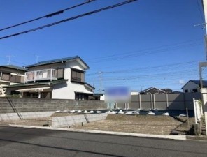 藤沢市辻堂元町、土地の前面道路を含む現地写真画像です