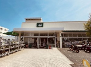 藤沢市鵠沼海岸、マンションのスーパー画像です