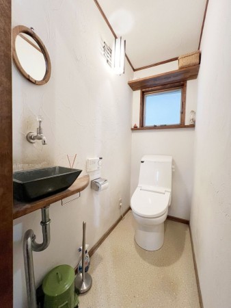 藤沢市鵠沼海岸、土地のトイレ画像です