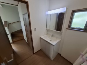 藤沢市鵠沼松が岡、中古一戸建ての画像です