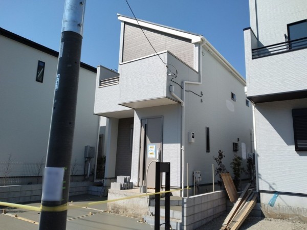 藤沢市辻堂太平台、新築一戸建ての画像です