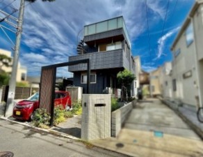 藤沢市鵠沼海岸、中古一戸建ての画像です