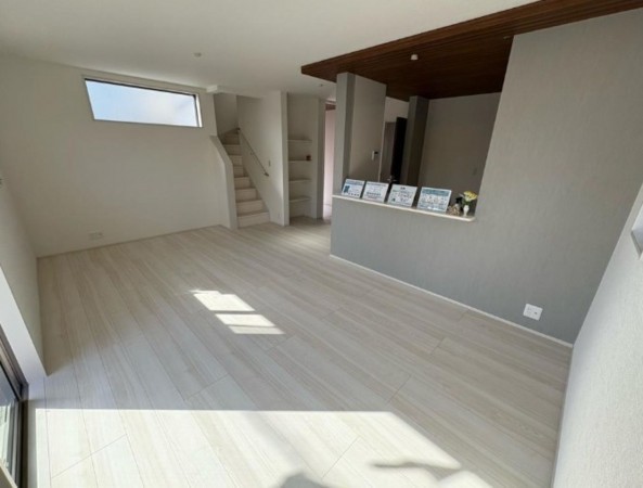 藤沢市辻堂太平台、新築一戸建ての画像です