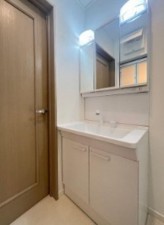 藤沢市鵠沼藤が谷、中古一戸建ての画像です