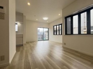 藤沢市鵠沼藤が谷、中古一戸建ての画像です