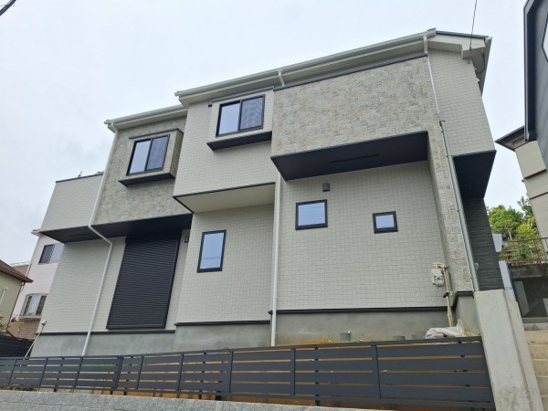 藤沢市渡内、新築一戸建ての画像です