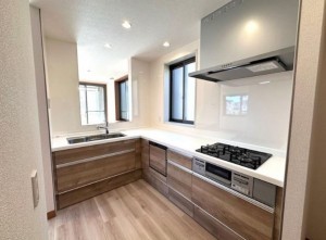 藤沢市弥勒寺、中古一戸建ての画像です