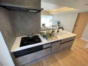 藤沢市藤沢、マンションの画像です