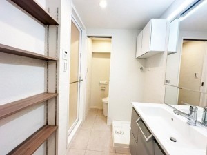 藤沢市鵠沼東、マンションの画像です