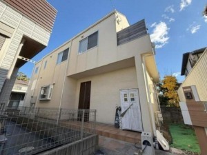 藤沢市鵠沼松が岡、中古一戸建ての画像です