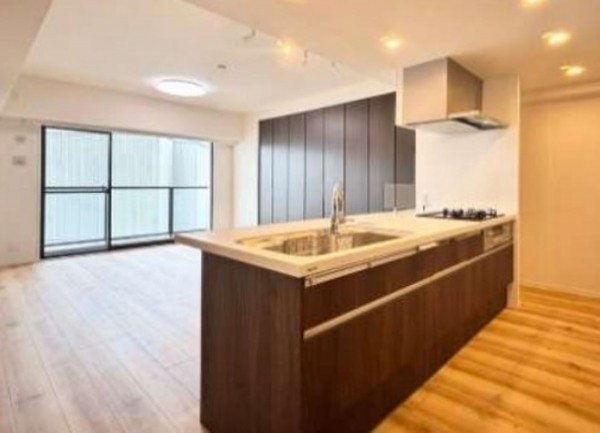 藤沢市藤沢、マンションの画像です