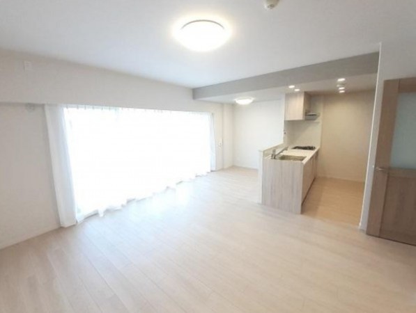 藤沢市川名、マンションの画像です