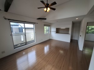 藤沢市鵠沼藤が谷、中古一戸建ての画像です