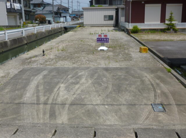 西尾市一色町生田、土地の画像です